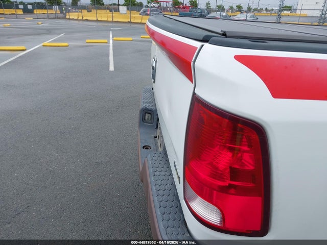 2016 RAM 1500 1C6RR6KG7GS393799 Photo 5