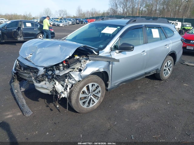 44877521 :رقم المزاد ، 4S4BTAAC7L3263938 vin ، 2020 Subaru Outback مزاد بيع