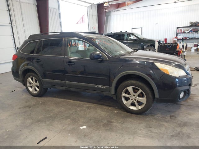 Aukcja sprzedaży 2014 Subaru Outback 2.5i Limited, vin: 4S4BRCLC8E3251985, numer aukcji: 44877523