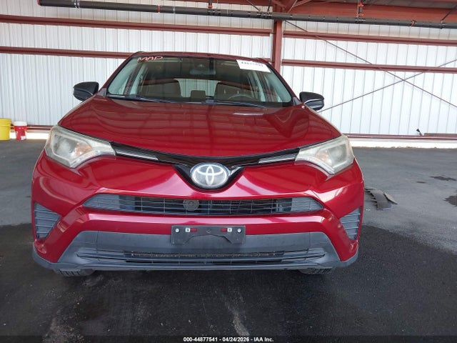 Toyota RAV4 LE 2018 2T3ZFREV7JW409057 Image 13