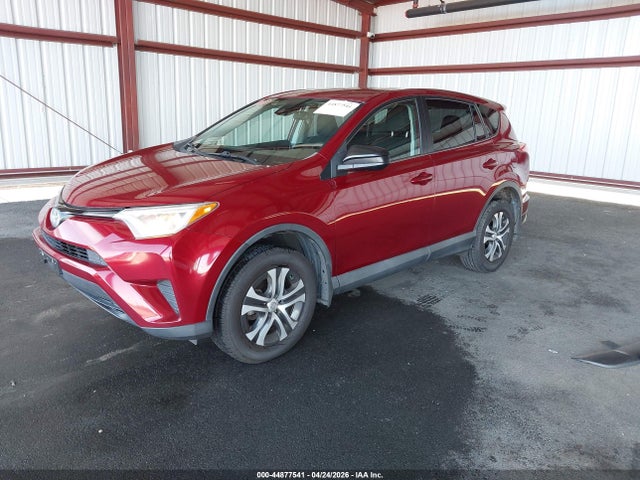 Toyota RAV4 LE 2018 2T3ZFREV7JW409057 Image 2