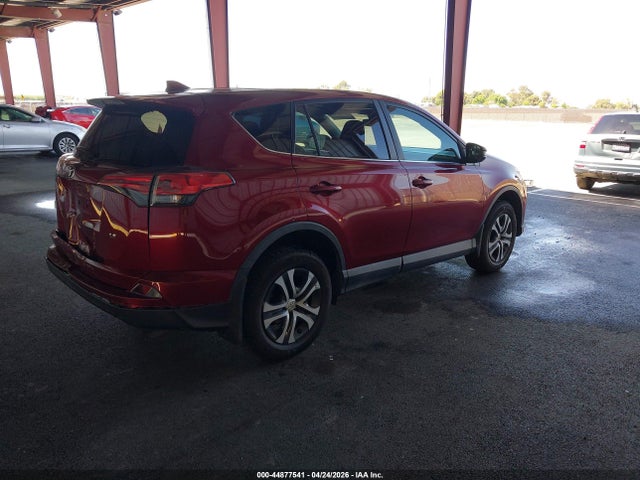 Toyota RAV4 LE 2018 2T3ZFREV7JW409057 Image 4