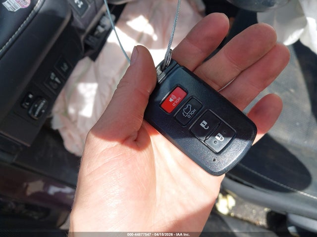 44877547 :رقم المزاد ، 2T3RFREV8HW549547 vin ، 2017 Toyota Rav4 Xle مزاد بيع