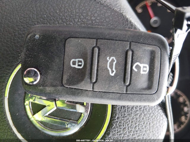 44877591 :رقم المزاد ، 3VWLX7AJ6BM368527 vin ، 2011 Volkswagen Jetta 2.5l Sel مزاد بيع
