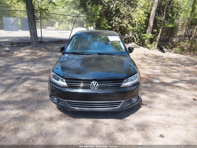 44877591 :رقم المزاد ، 3VWLX7AJ6BM368527 vin ، 2011 Volkswagen Jetta 2.5l Sel مزاد بيع