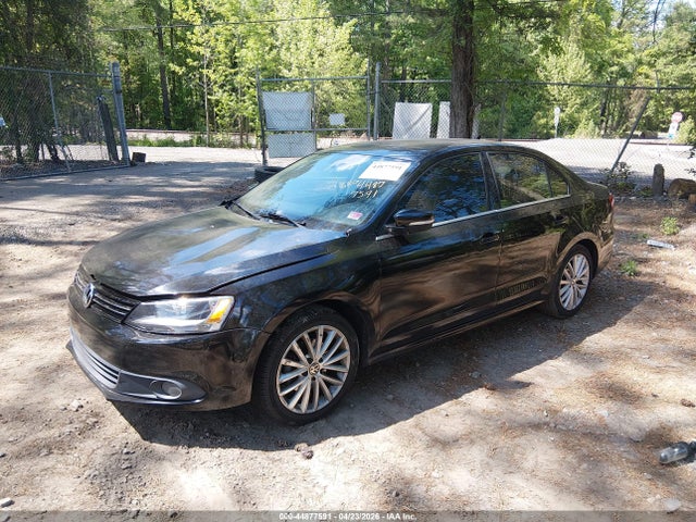 44877591 :رقم المزاد ، 3VWLX7AJ6BM368527 vin ، 2011 Volkswagen Jetta 2.5l Sel مزاد بيع