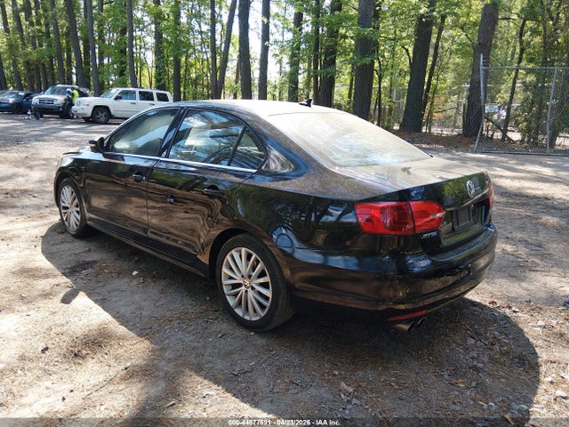 44877591 :رقم المزاد ، 3VWLX7AJ6BM368527 vin ، 2011 Volkswagen Jetta 2.5l Sel مزاد بيع
