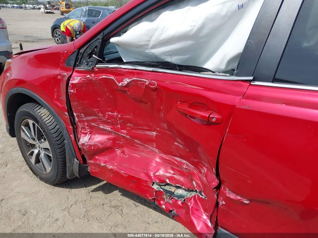 2T3RFREV1HW569154 Toyota Rav4 Xle