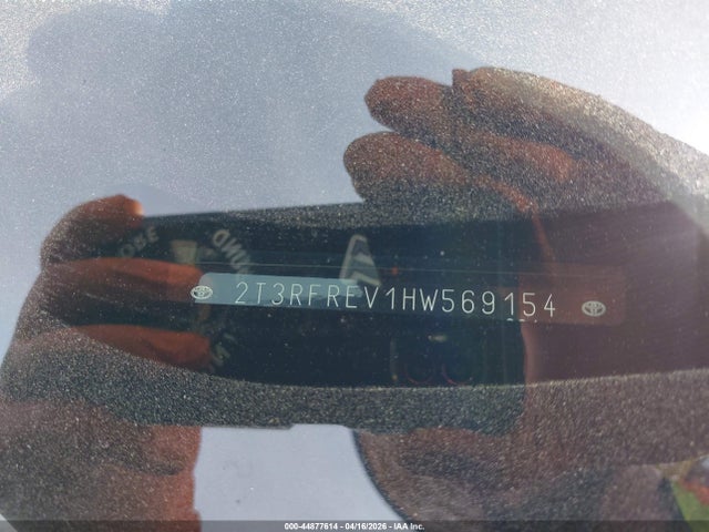 2T3RFREV1HW569154 Toyota Rav4 Xle