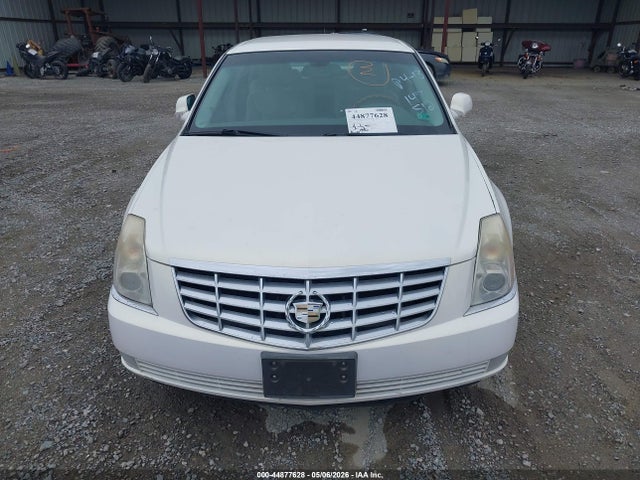 2006 Cadillac Dts Standard მანქანა იყიდება აუქციონზე, vin: 1G6KD57Y06U147512, აუქციონის ნომერი: 44877628