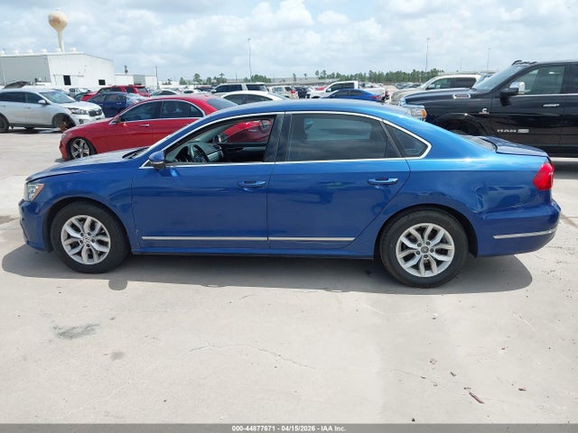 1VWAS7A32GC025553 Volkswagen Passat 1.8t S