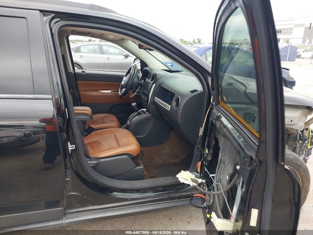 44877688 :رقم المزاد ، 1C4NJDCB9ED734627 vin ، 2014 Jeep Compass Limited مزاد بيع