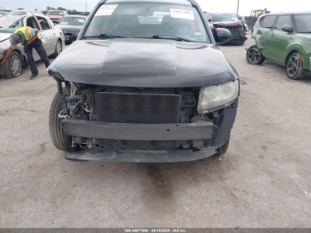 44877688 :رقم المزاد ، 1C4NJDCB9ED734627 vin ، 2014 Jeep Compass Limited مزاد بيع