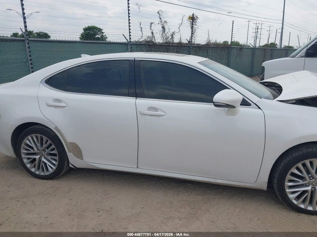 Aukcja sprzedaży 2015 Lexus Es 350, vin: JTHBK1GG6F2157054, numer aukcji: 44877701
