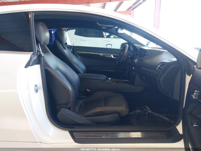 2014 Mercedes-benz E 550 მანქანა იყიდება აუქციონზე, vin: WDDKJ7DB5EF240410, აუქციონის ნომერი: 44877715