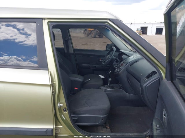 44877742 :رقم المزاد ، KNDJT2A27A7194381 vin ، 2010 Kia Soul + مزاد بيع