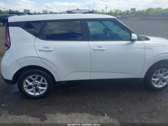 2023 Kia Soul Lx მანქანა იყიდება აუქციონზე, vin: KNDJ23AU7P7839176, აუქციონის ნომერი: 44877779