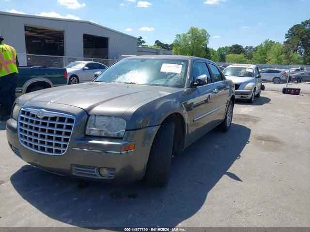 Продажа на аукционе авто 2010 Chrysler 300 Touring, vin: 2C3CA4CD9AH173811, номер лота: 44877790