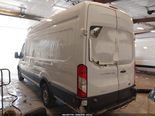 44877793 :رقم المزاد ، 1FTNR3XG1FKA04541 vin ، 2015 Ford Transit-250 مزاد بيع