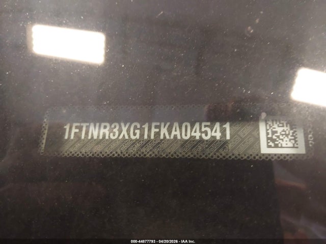 44877793 :رقم المزاد ، 1FTNR3XG1FKA04541 vin ، 2015 Ford Transit-250 مزاد بيع