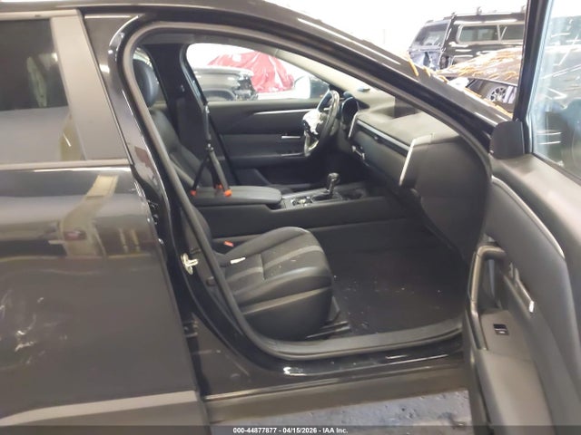 Auction sale of the 2024 Mazda Cx-50 2.5 S Premium, vin: 7MMVABDM3RN173054, lot number: 44877877