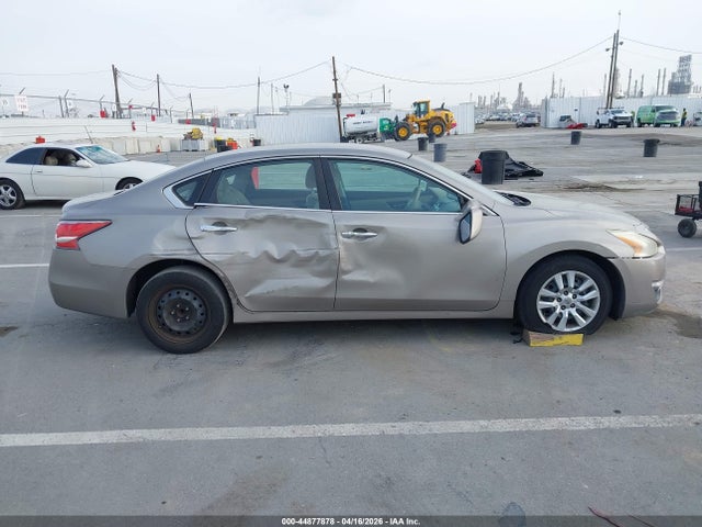 Nissan Altima 2.5 S 2015 1N4AL3AP2FN395809 Image 13