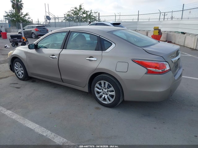 Nissan Altima 2.5 S 2015 1N4AL3AP2FN395809 Image 3