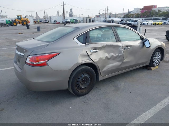 Nissan Altima 2.5 S 2015 1N4AL3AP2FN395809 Image 4