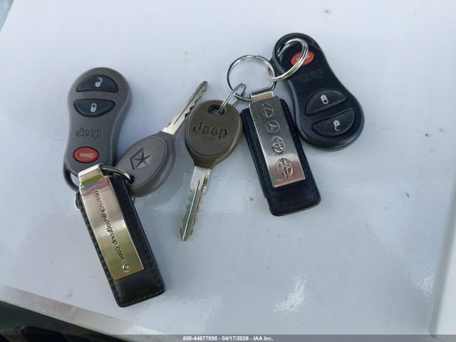 Продажа на аукционе авто 1999 Jeep Grand Cherokee Limited, vin: 1J4GW68N4XC579237, номер лота: 44877898