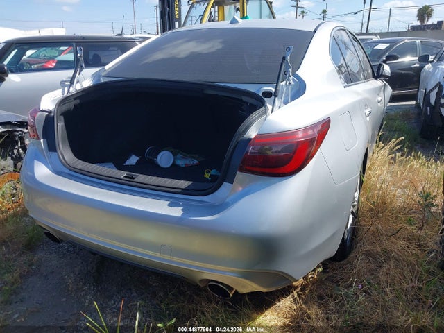 44877904 :رقم المزاد ، JN1EV7AP1JM364226 vin ، 2018 Infiniti Q50 3.0t Luxe مزاد بيع