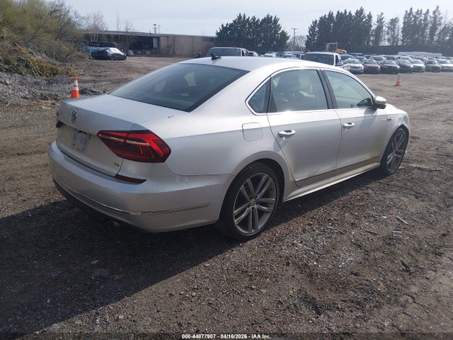 2017 VOLKSWAGEN PASSAT 1VWDT7A35HC041791 Photo 3