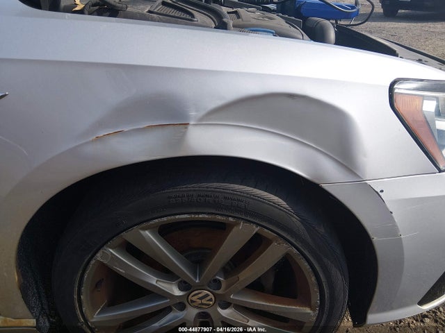 2017 VOLKSWAGEN PASSAT 1VWDT7A35HC041791 Photo 5