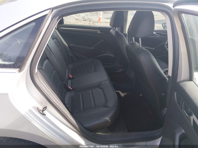 2017 VOLKSWAGEN PASSAT 1VWDT7A35HC041791 Photo 7