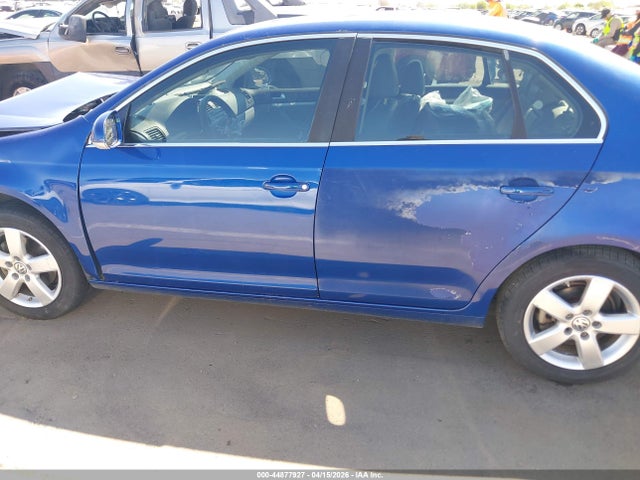 44877927 :رقم المزاد ، 3VWRM71K28M067225 vin ، 2008 Volkswagen Jetta Se/sel مزاد بيع