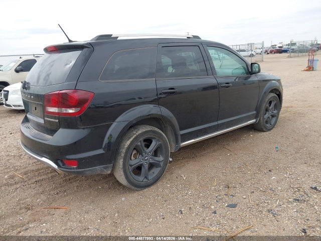 44877993 :رقم المزاد ، 3C4PDCGB2JT376425 vin ، 2018 Dodge Journey Crossroad مزاد بيع