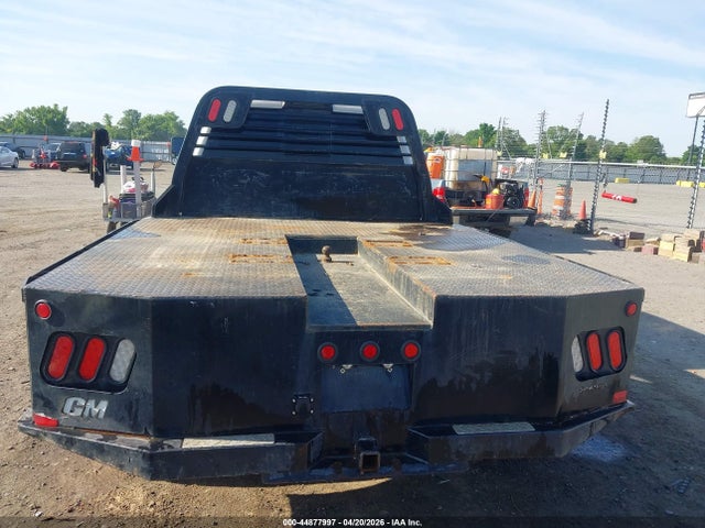 44877997 :رقم المزاد ، 1GT42YE88GF303852 vin ، 2016 Gmc Sierra 3500hd Denali مزاد بيع