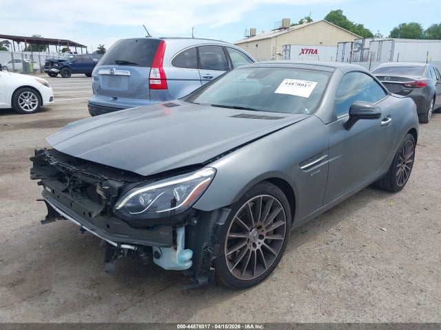 W1KPK6GA6LF169389 Mercedes-Benz Amg Slc 43