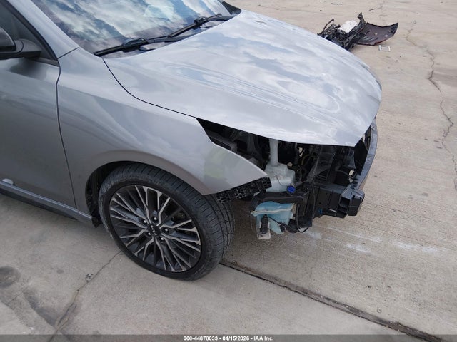 3KPF54AD4NE436496 KIA Forte Gt-line