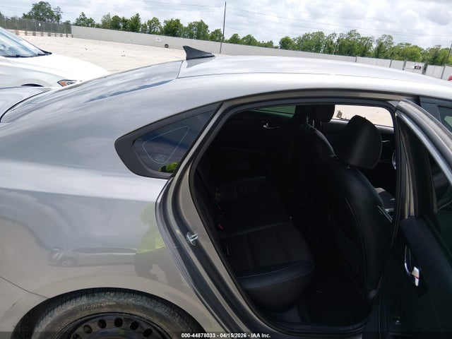 3KPF54AD4NE436496 KIA Forte Gt-line