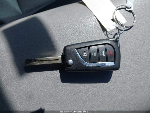 Продаж на аукціоні авто 2022 Toyota Camry Le, vin: 4T1C11AK7NU067030, номер лоту: 44878039
