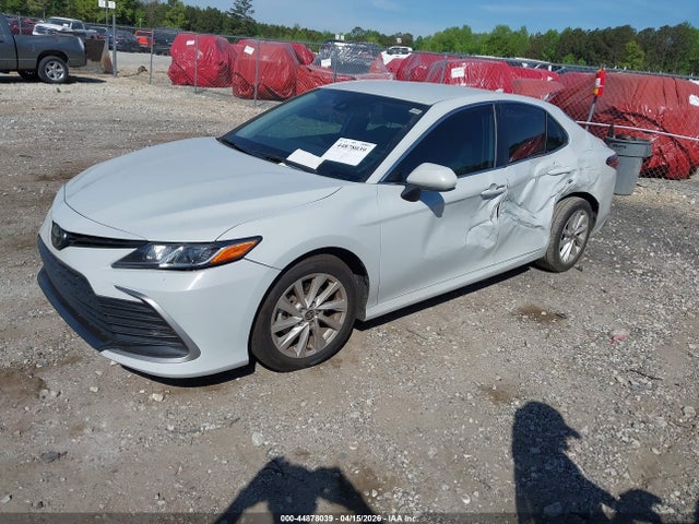 Продаж на аукціоні авто 2022 Toyota Camry Le, vin: 4T1C11AK7NU067030, номер лоту: 44878039