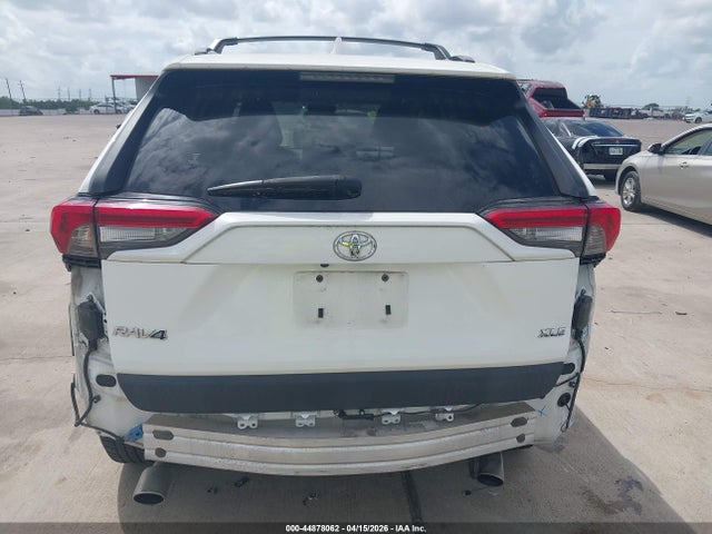 JTMC1RFV0KD025140 Toyota Rav4 Xle Premium