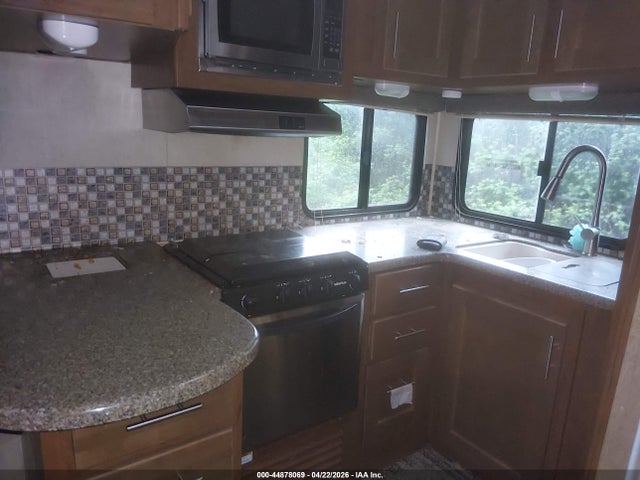 4X4TWCD21FT014421 Wildcat Travel Trailer