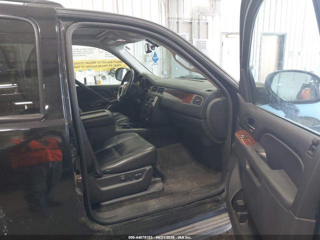 Aukcja sprzedaży 2012 Chevrolet Suburban 1500 Lt, vin: 1GNSKJE75CR246161, numer aukcji: 44878103