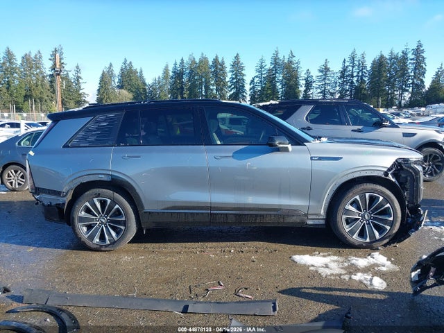 1GYC3NML0TZ700679 Cadillac Vistiq Sport