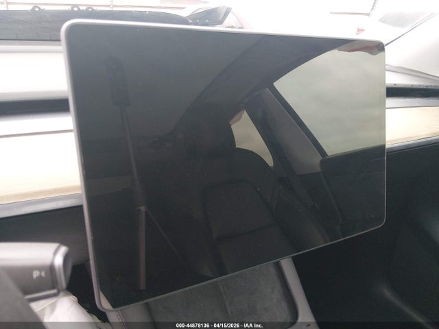 44878136 :رقم المزاد ، 7SAYGDEF6NF312175 vin ، 2022 Tesla Model Y Performance Dual Motor All-wheel Drive مزاد بيع