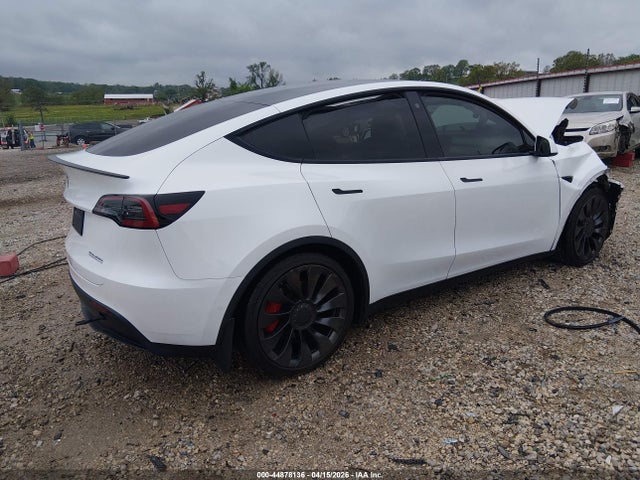44878136 :رقم المزاد ، 7SAYGDEF6NF312175 vin ، 2022 Tesla Model Y Performance Dual Motor All-wheel Drive مزاد بيع