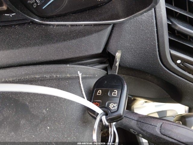 44878146 :رقم المزاد ، 3FADP4BJXFM216167 vin ، 2015 Ford Fiesta Se مزاد بيع