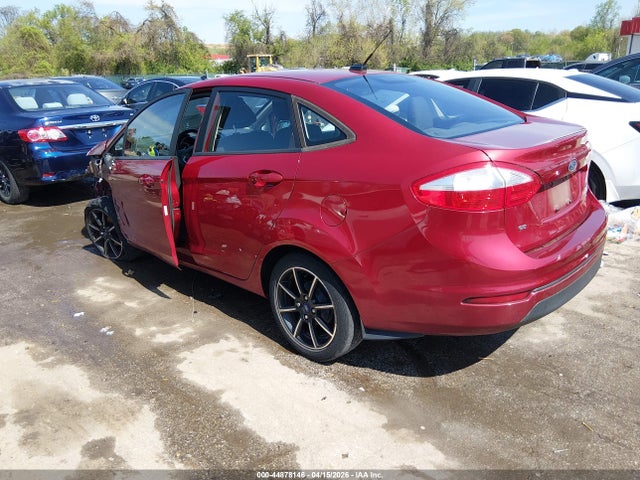 44878146 :رقم المزاد ، 3FADP4BJXFM216167 vin ، 2015 Ford Fiesta Se مزاد بيع