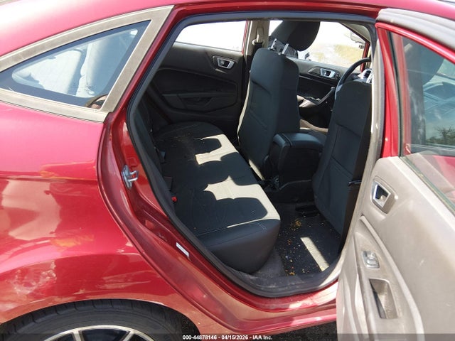 44878146 :رقم المزاد ، 3FADP4BJXFM216167 vin ، 2015 Ford Fiesta Se مزاد بيع